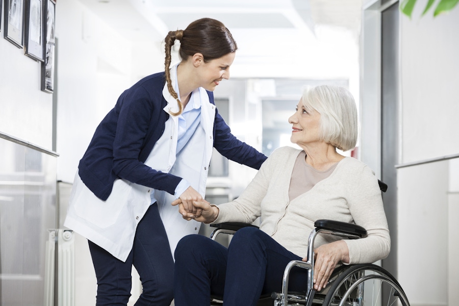 健康老化：古与护士形象的日益短缺